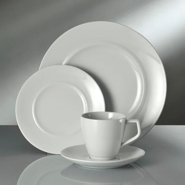 Oneida 13 in. Circa Porcelain Platters (Set of 12), Bright White