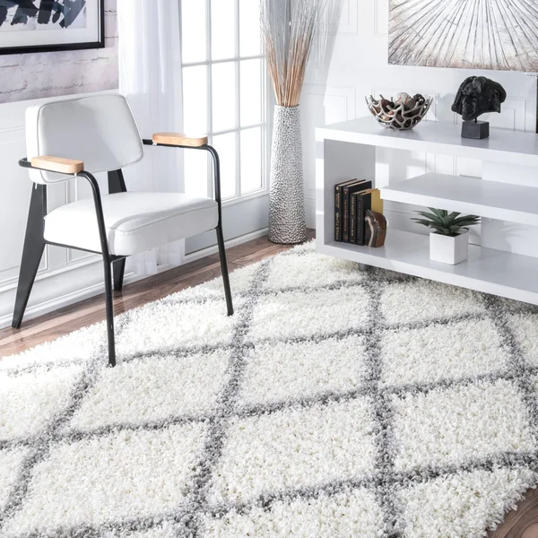 Porch & den Williamsburg Havemeyer Moroccan Lattice Shag White Rug - 6&7 x 9&