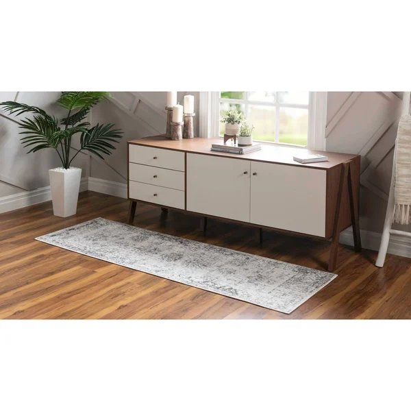 Unique Loom Sofia Casino Gray 3& 3 x 19& 8 Runner Rug, Grey