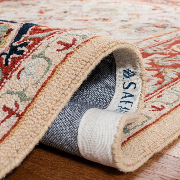 Safavieh Chelsea HK751C 2&6x22 x 10&0x22 Runner Ivory, Red Area Rug