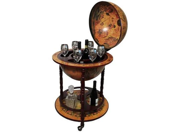 Antique Reproduction Sixteenth-Century Italian Old World Globe Bar