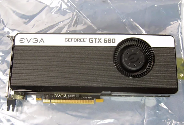 EVGA 02G-P4-2683 KR GeForce GTX 680 superclocked - Signature 2GB 256-bi