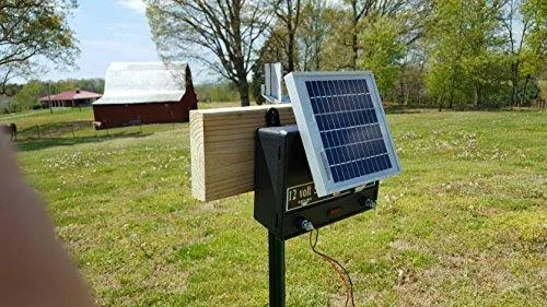 Solar Fence Charger 12 Volt 2 Joule - Free Lightning Diverter
