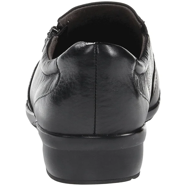 Naturalizer Clarissa 7.5 Women's Navy