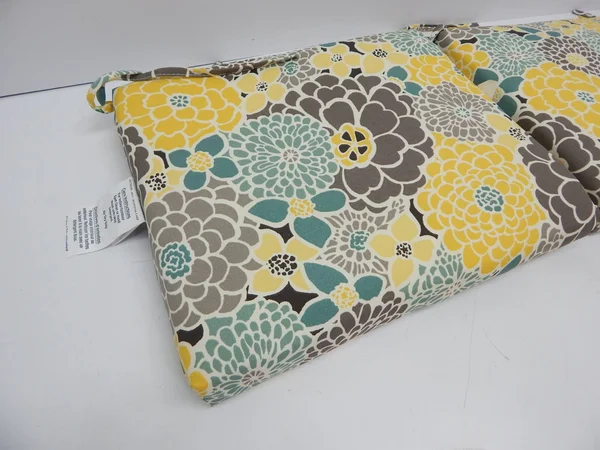 Pillow Perfect Outdoor Full Bloom Squared Corners Seat CUSHION - Set of 2