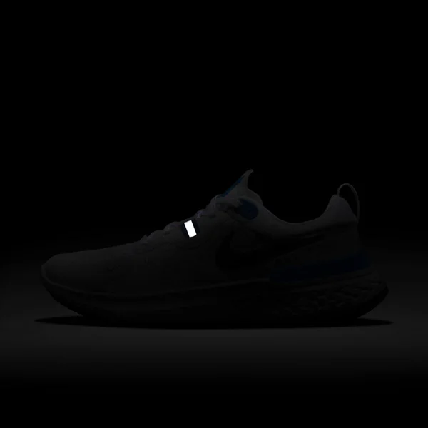 Nike Men's React Miler Running Shoes - 8.0, White/Blue