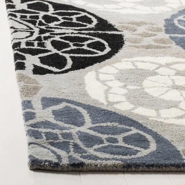 Safavieh Wyndham WYD376C 2&3x22 x 13&0x22 Runner Red Area Rug