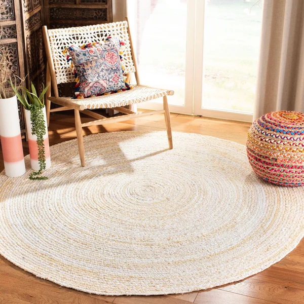 Safavieh 5& x 5& Round Braided BRD452Q Red Rug