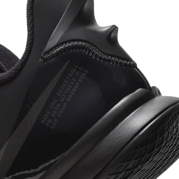 Nike Lebron Witness 5 Basketball Shoes in Black/Black Size 7.5