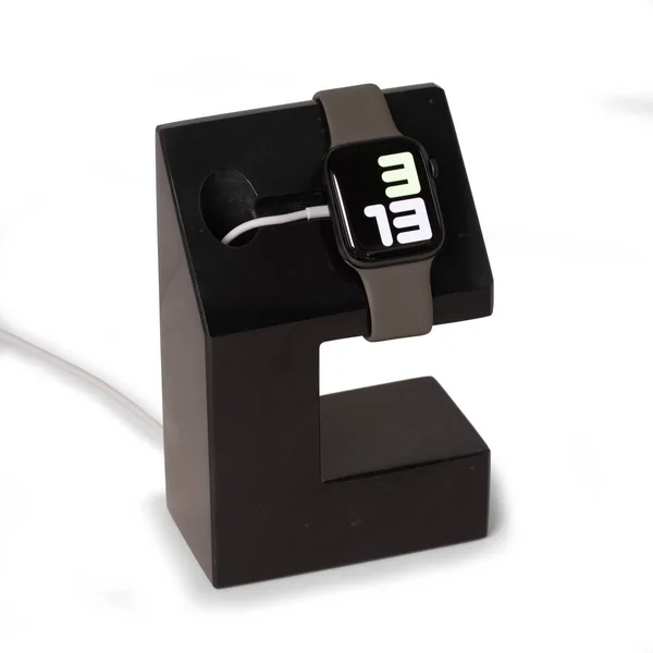 Bey-Berk iWatch Charging Stand