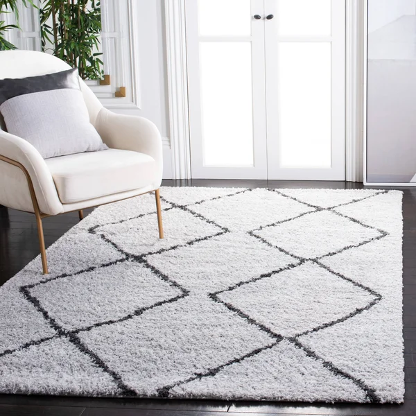Safavieh Clearance August Shag AUG572F Ivory Rug, 6&7x22x6&7x22 - Square
