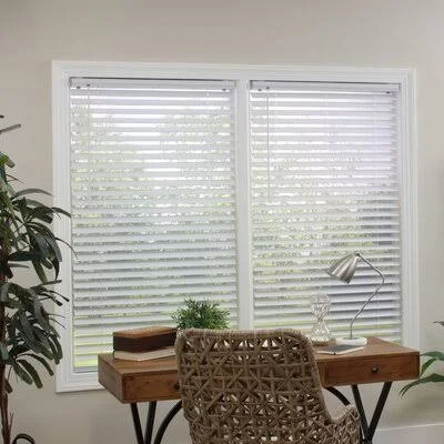 Room Darkening White Horizontal/Venetian Blind Latitude Run Blind Size: 27x22W x 64x22L