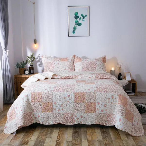 Kasentex Country-Chic Printed Pre-Washed Quilt Set - Microfiber Fabric Quilted Pattern Bedding (Multi-Pink - King + 2 Shams)