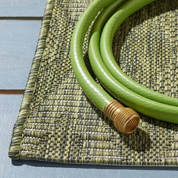 Safavieh Courtyard Marolyn Indoor/ Outdoor Patio Backyard Rug - 7&1 x 7&1 Round - Aqua/Aqua
