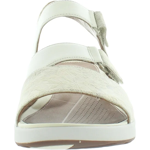 Women's Clarks Un Adorn Ease Sandal - 12 M - Taupe Metallic Leather