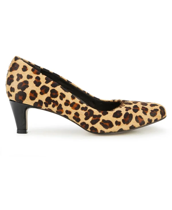 Walking Cradles Joy 7.5 Women's Leopard