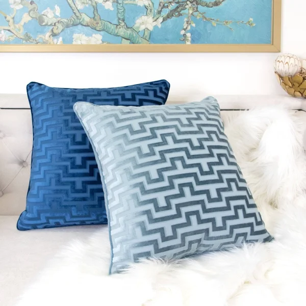 Homey Cozy Modern Maze Throw Pillow Cover, Indigo Blue Luxury Velvet Soft Fuzzy Cozy Warm Slik Large Sofa Couch Cushion Case 18x1