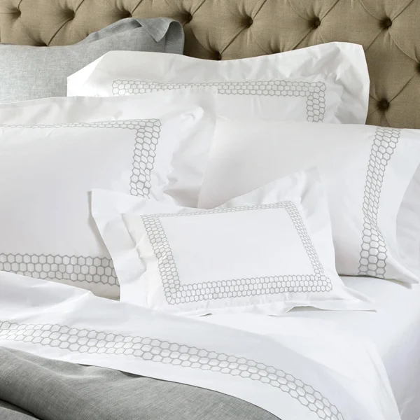 Matouk Ceylon Fitted Sheet, Full - White