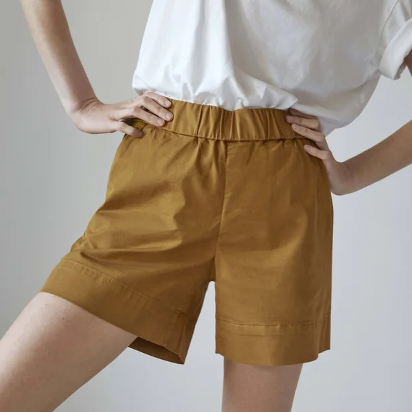Women's Easy Short by Everlane in Amber - Size 0