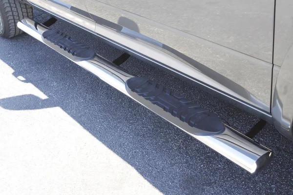 Lund 23947006 5 inch Oval Straight Nerf Bar