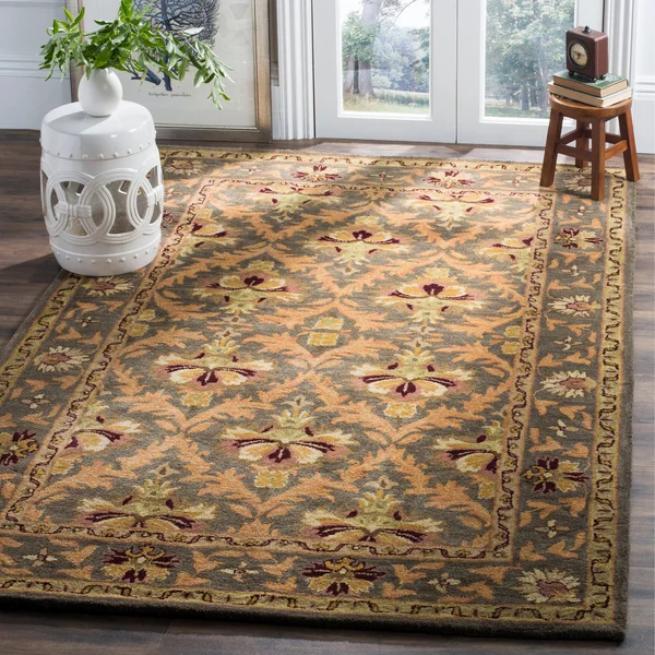 Safavieh Antiquity At54 Wine/Gold 5& x 5& Round Area Rug