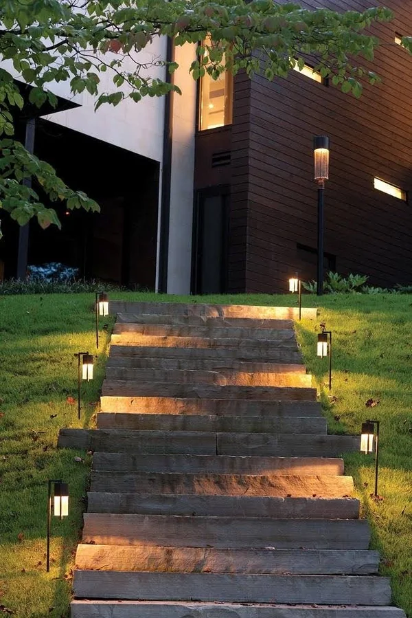 Hinkley Shelter Outdoor Post Mount - Buckeye Bronze - 1321KZ-LV