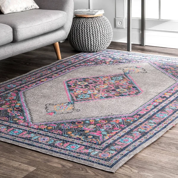 nuLOOM Dortha Vintage Medallion Gray 5& x 7& 5x22 Area Rug
