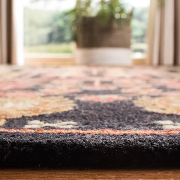 Safavieh Aspen Rug Collection APN522Z - Black - Red - 5& x 8&