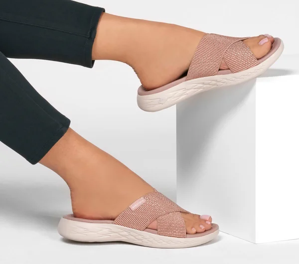 Skechers Women's on The Go 600 Glistening Slide - Rose Gold