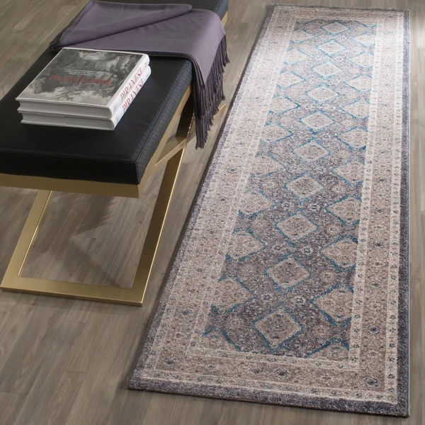 Safavieh Sofia SOF366B 2&2x22 x 12&0x22 Runner Light Grey, Beige Area Rug