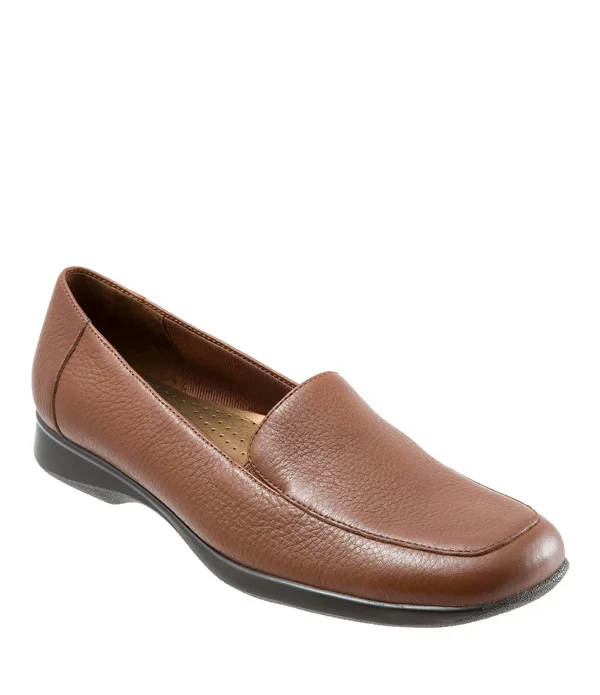 Women's Trotters Jenn - Size: 6.5 Medium, Brown