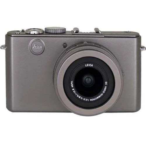 Leica D-Lux 4 Digital Camera Special Limited Edition (titanium)