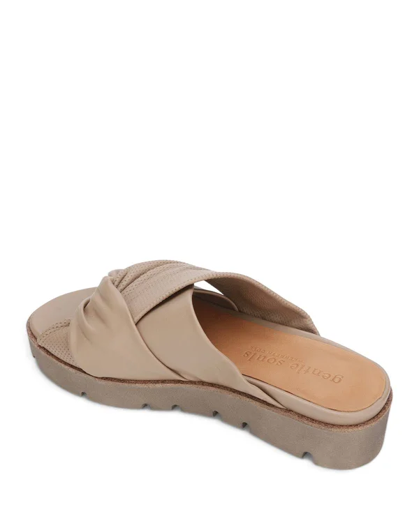 Gentle Souls by Kenneth Cole Lavern Braid Suede Sandal - 9.5, Black