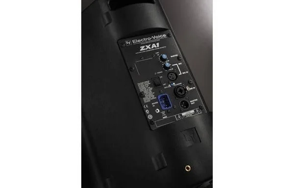 Electro Voice ZXA1 8x22 2 Way Powered Full Range Loudspeaker