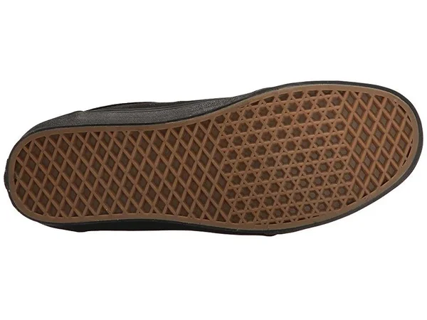 Vans Chukka Low (Blackout)
