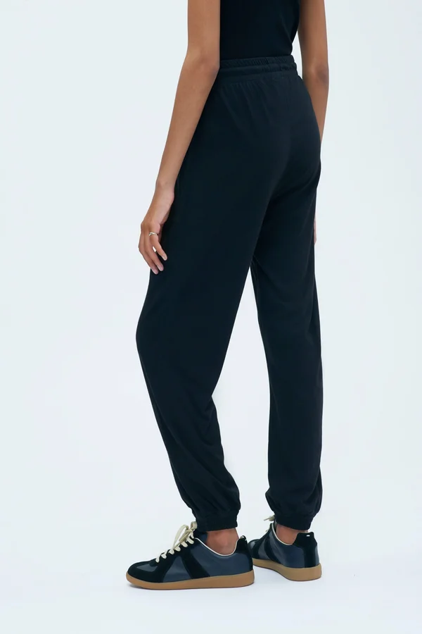 Kotn Women's Jersey Tapered Lounge Jogger, Size Small