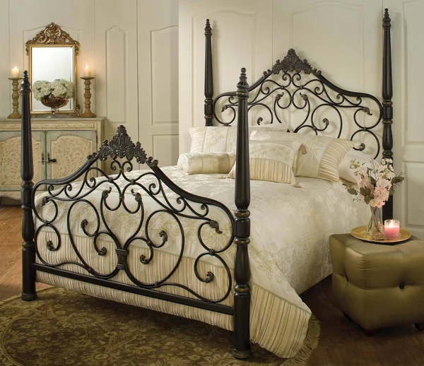 Hillsdale 1450-660 Parkwood Black Gold King Bed Grills