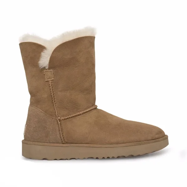 Ugg Australia Women's Classic Cuff Short (11 Chestnut)