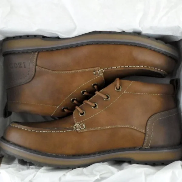 Izod Larsson Dark Tan
