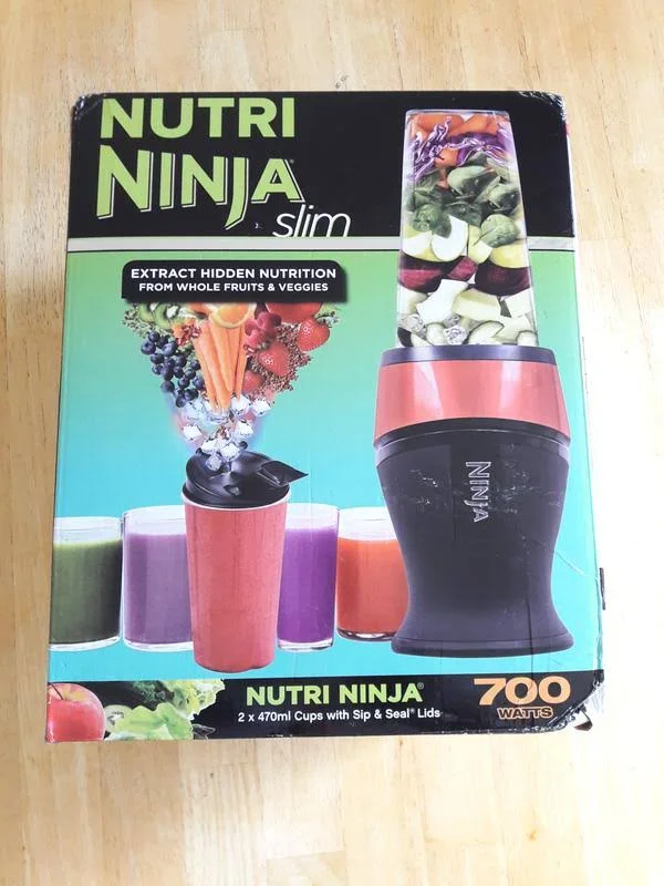Nutri Ninja QB3001UKMR Slim Blender & Smoothie Maker 700W - Red [Energy Class 0] 220 Volts Not for USA