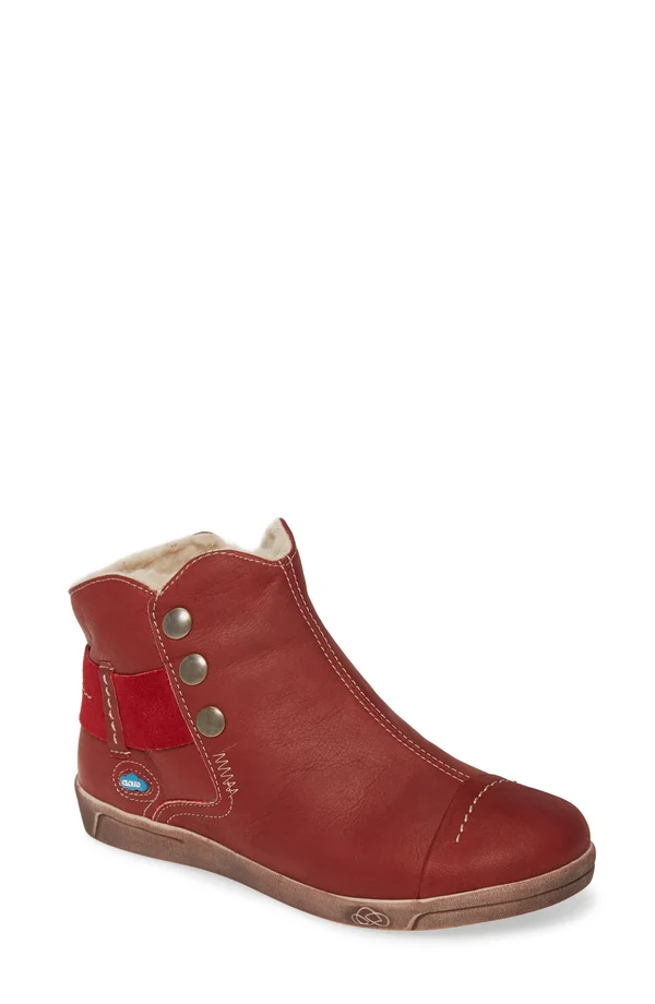 Women's Cloud Aline Bootie, Size 9Us - Red