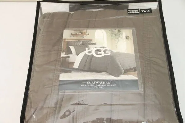 Ugg Surfwashed Twin Quilt in Oyster