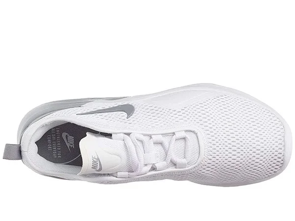 Nike Men's Air Max Motion 2 Shoes - Size: 10.0, White