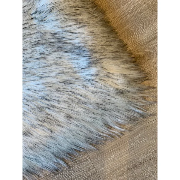 Ovella Home Premium Luxurious Faux Sheepskin 6-Pelt Plush Shag Area Rug - 6' x 6' - 6' x 6' - White