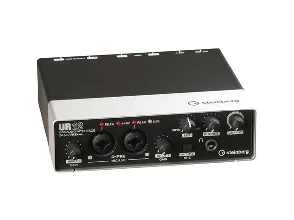 Steinberg UR22 USB 2.0 Audio Interface with Cubase AI DAW (free download)