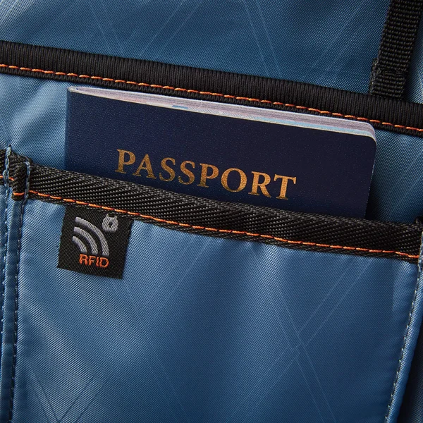 Samsonite Pro Slim Messenger Notebook carrying case
