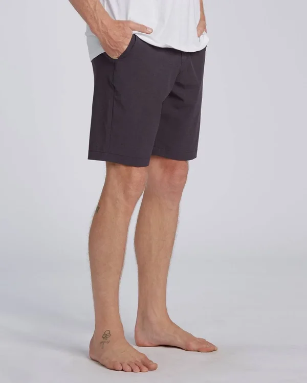 Billabong Crossfire x Mid Submersible Walkshorts, 19x22