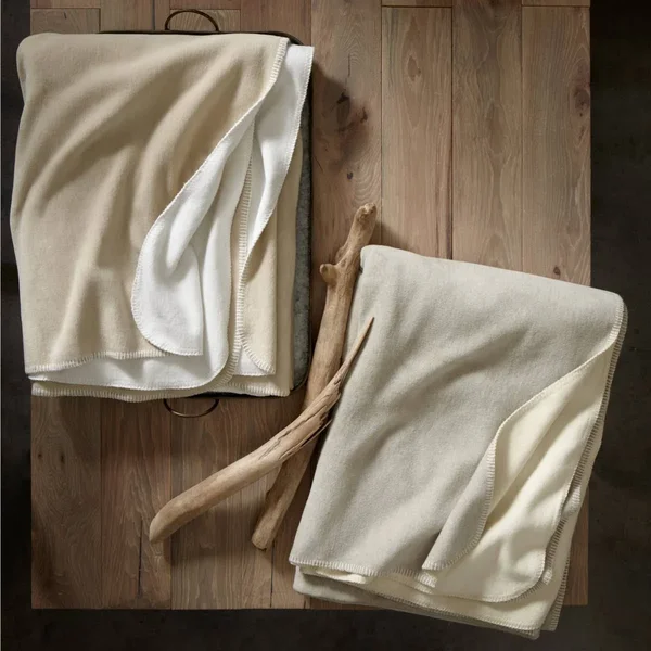 Peacock Alley Alta Blanket, King - Pearl