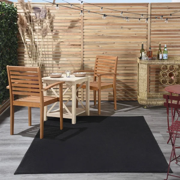 Nourison Essentials Indoor/Outdoor Contemporary Black Area Rug - Size: 4& x 6&
