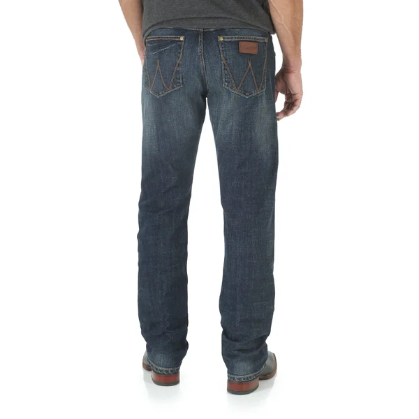 Wrangler Men's Bozeman Retro Slim Fit Straight Leg Jeans